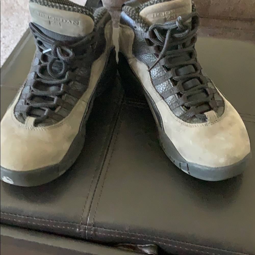 Jordan 10 Shadows View 3